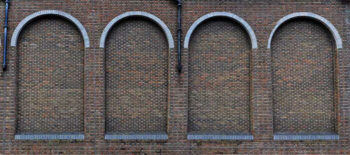 Face brick wall made with manganese umber